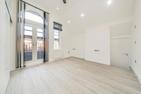 undefined, Canfield Gardens, London NW6