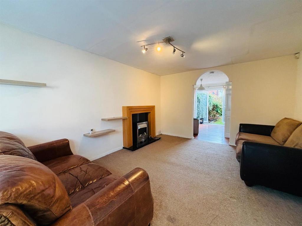 Living Room: