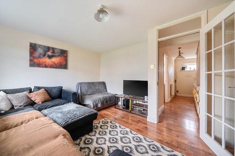 undefined, Cobbetts Close, Woking, Surrey
