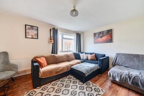 undefined, Cobbetts Close, Woking, Surrey
