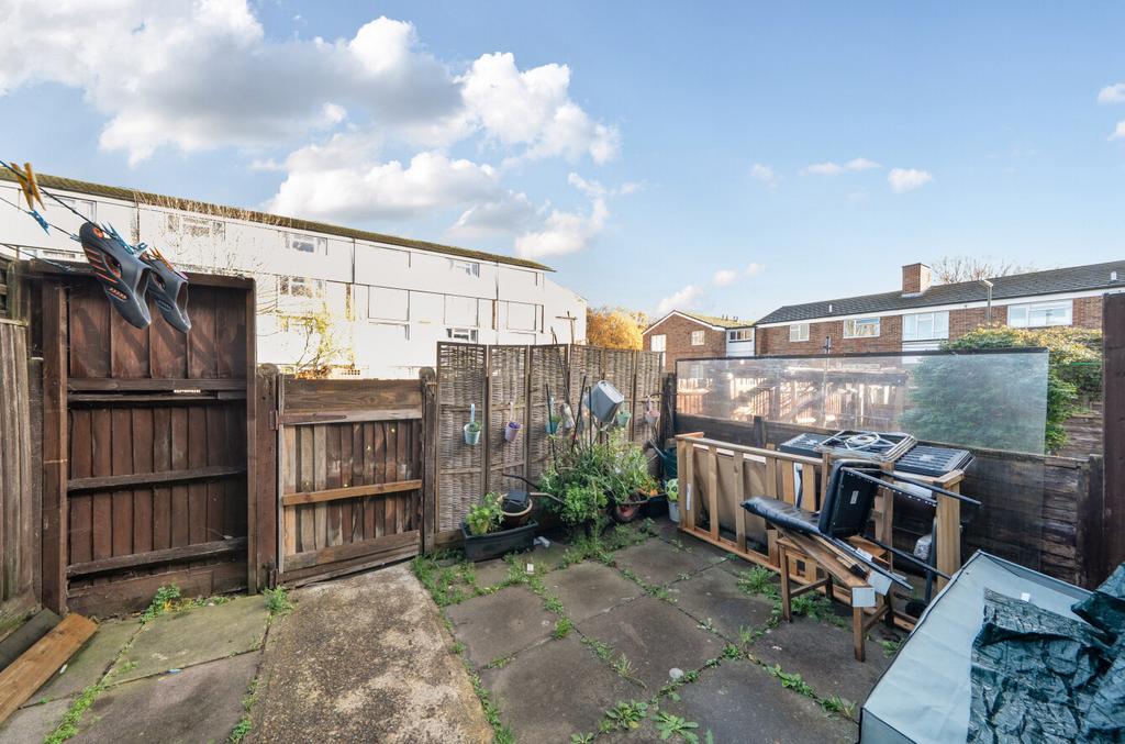 1385509-3-6932d22...