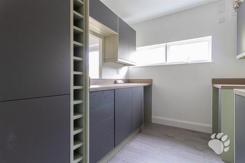 1 bedroom flat for sale, Holgate, Basildon SS13