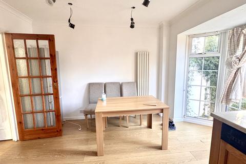 undefined, St. James Road, Sutton SM1