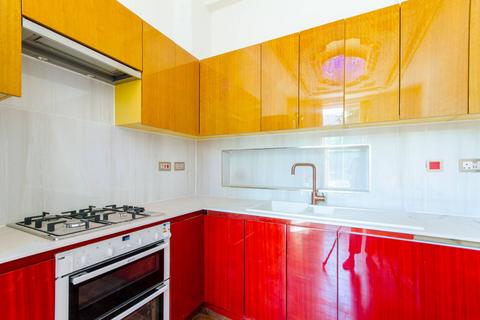 3 bedroom flat to rent, Sutherland Avenue, Maida Vale, London, W9