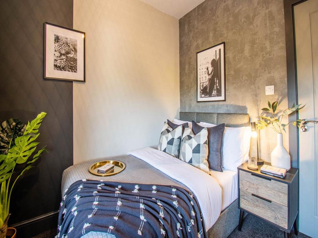 21 Haigh Avenue R3 (