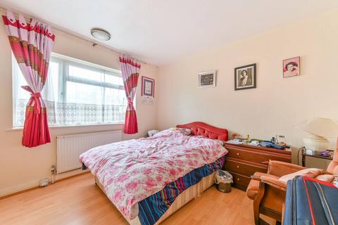 undefined, Milford Gardens, Wembley, HA0