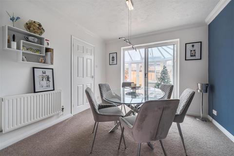 3 bedroom detached house for sale, Asgard Drive, Bedford
