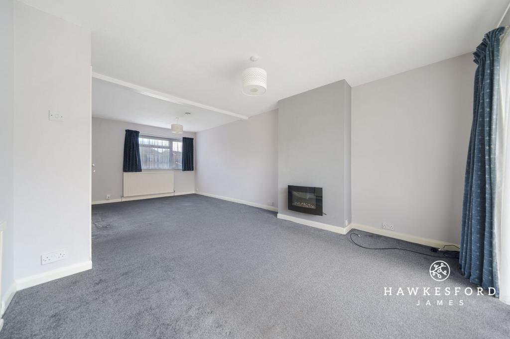 Warwick Crescent, Sittingbourne - Lounge