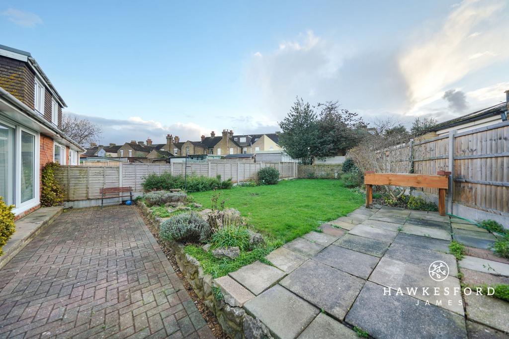 Warwick Crescent, Sittingbourne - Garden