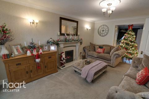 4 bedroom detached house for sale, Haywood Close, LEICESTER