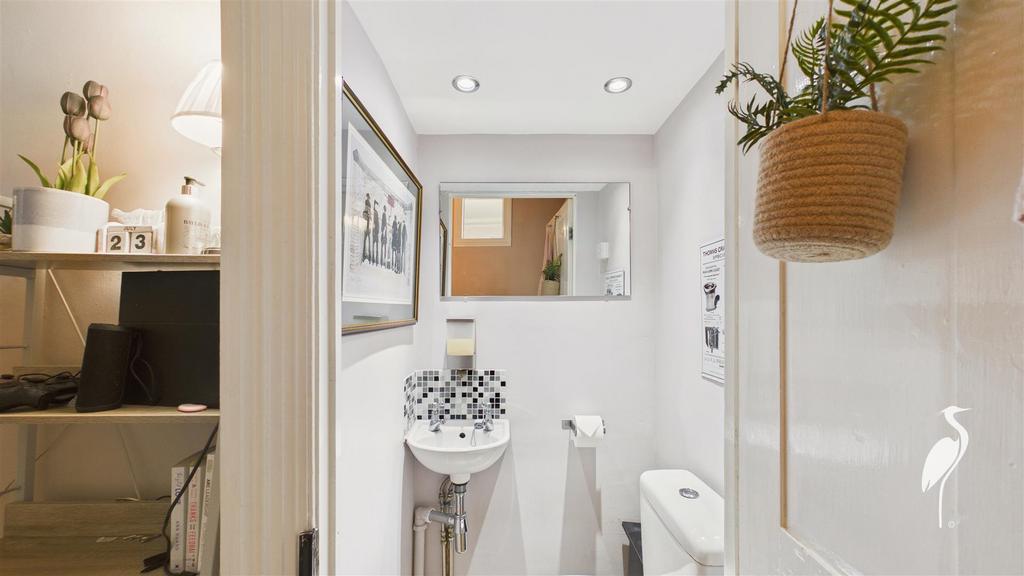 Cloakroom/WC