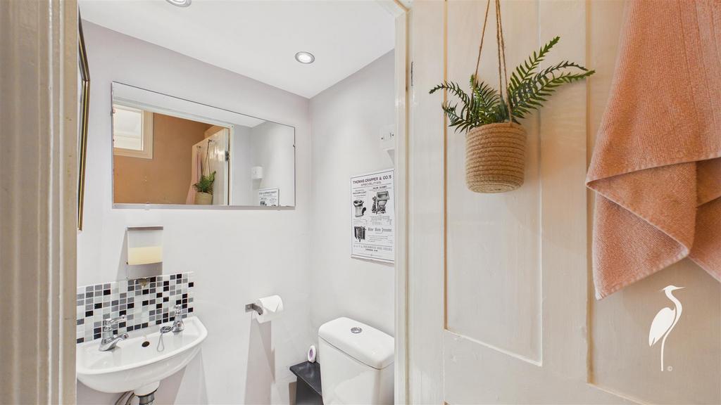 Cloakroom/WC
