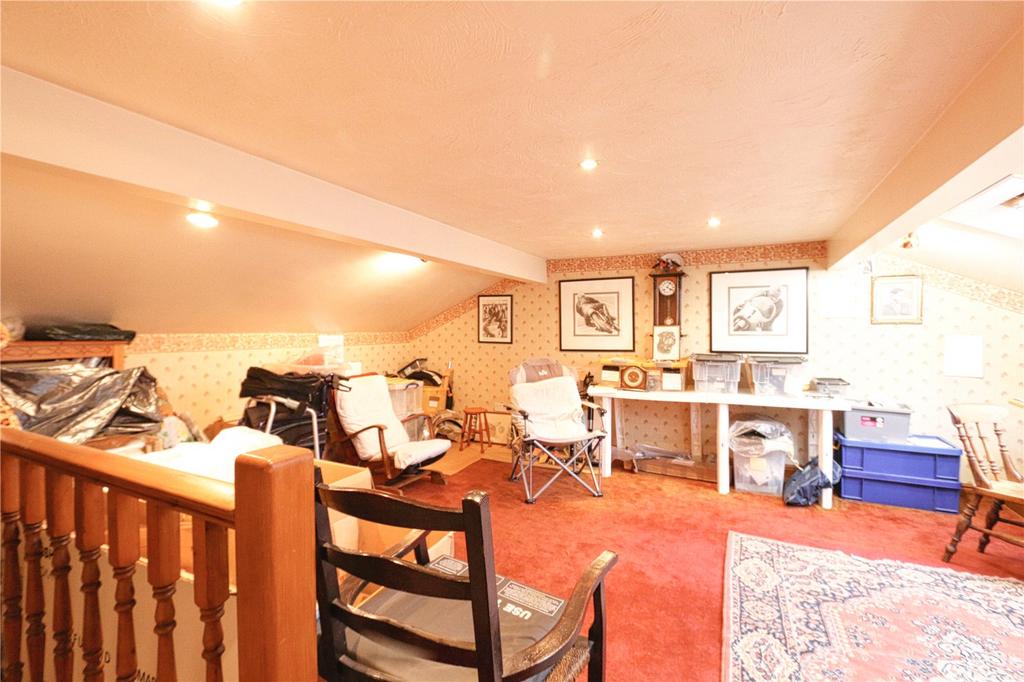 Studio/Office