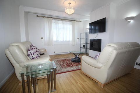 undefined, Princes Avenue, Enfield