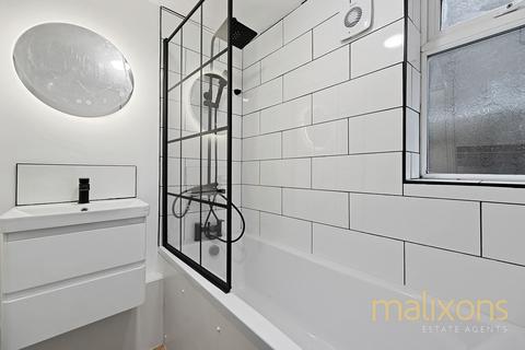 2 bedroom property to rent, Oval Road, Croydon CR0
