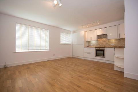 1 bedroom apartment to rent, Chivalry Road, Clapham Junction SW11