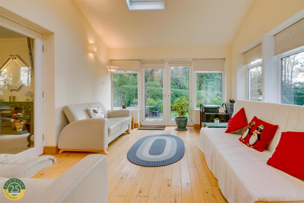 Garden Room 1.jpg