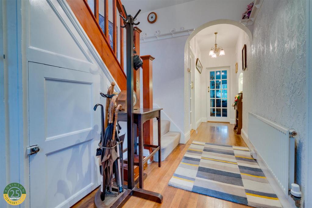 Entrance Hall 1.jpg