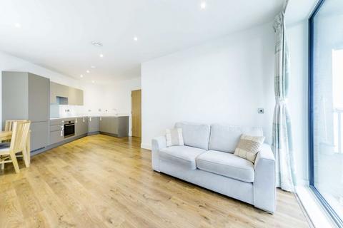 2 bedroom flat to rent, New Village Avenue, London E14