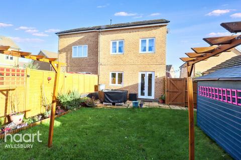 undefined, Greensleeves Drive, Aylesbury