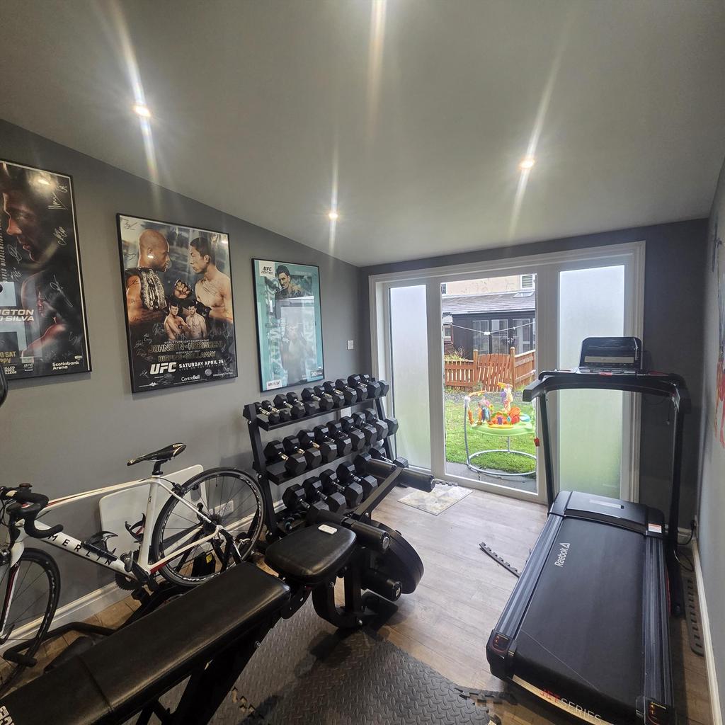 Garage/Gym 2