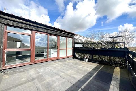 undefined, Chaucer Way, Hoddesdon