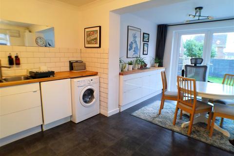 2 bedroom semi-detached house for sale, Grizedale Grove, Bingham, Nottingham