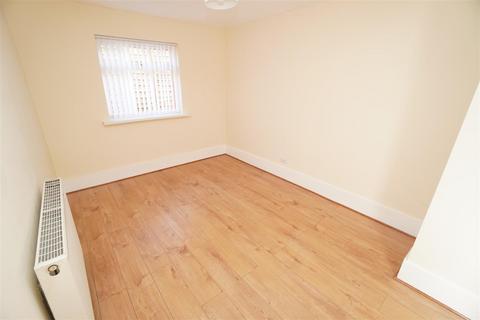 undefined, Warrington Road, Ince WN1