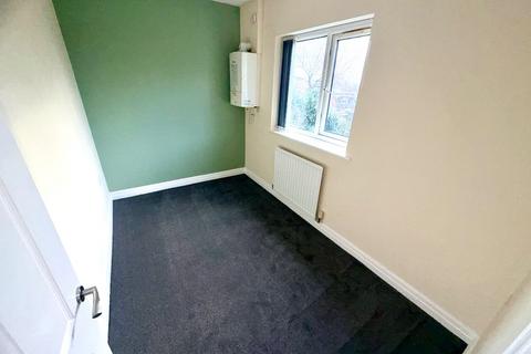2 bedroom apartment to rent, 6 Holly House Fletcher Street Little Lever Bolton