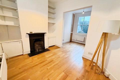 2 bedroom house to rent, St. Georges Mews, Brighton BN1