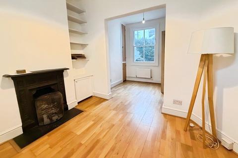 2 bedroom house to rent, St. Georges Mews, Brighton BN1