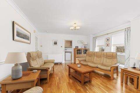 3 bedroom flat for sale, 7/6 Keeper's Gate, Duddingston Mills, Edinburgh, EH8 7TU