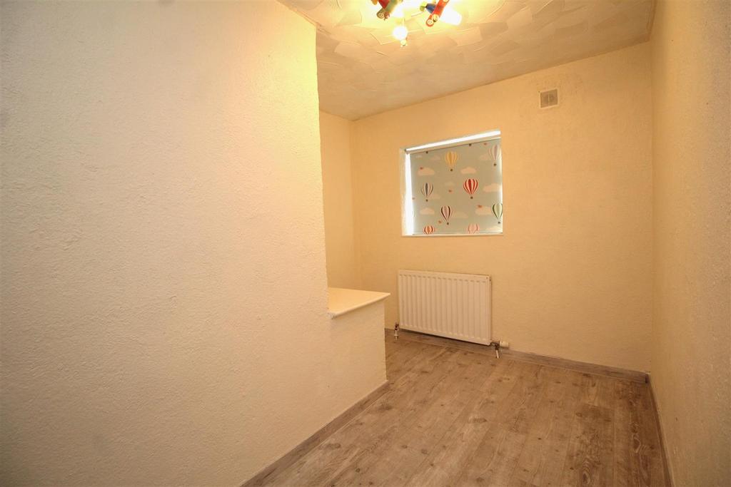 Bedroom 3 .JPG