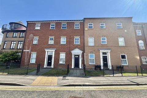 undefined, Plimsoll Way, Hull
