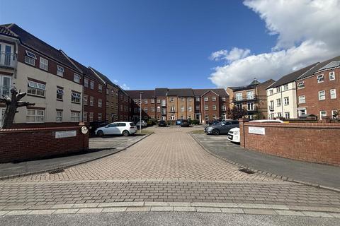 undefined, Plimsoll Way, Hull