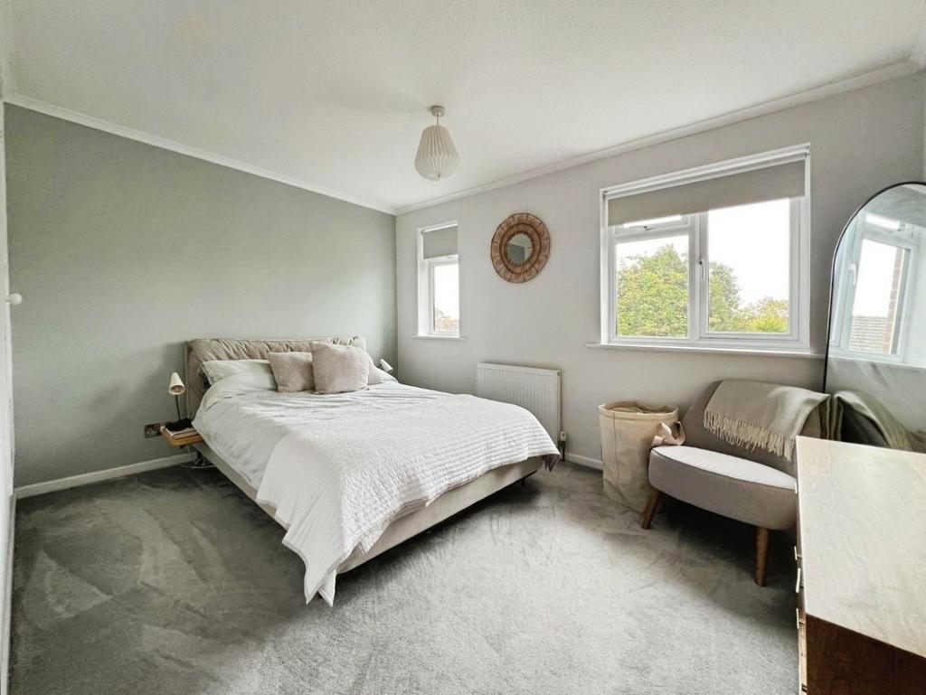 Pbox-bedroom-326117.jpg