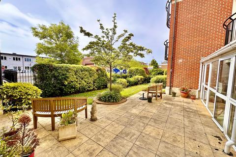 undefined, Lymington Road, Highcliffe, Dorset. BH23 5HD