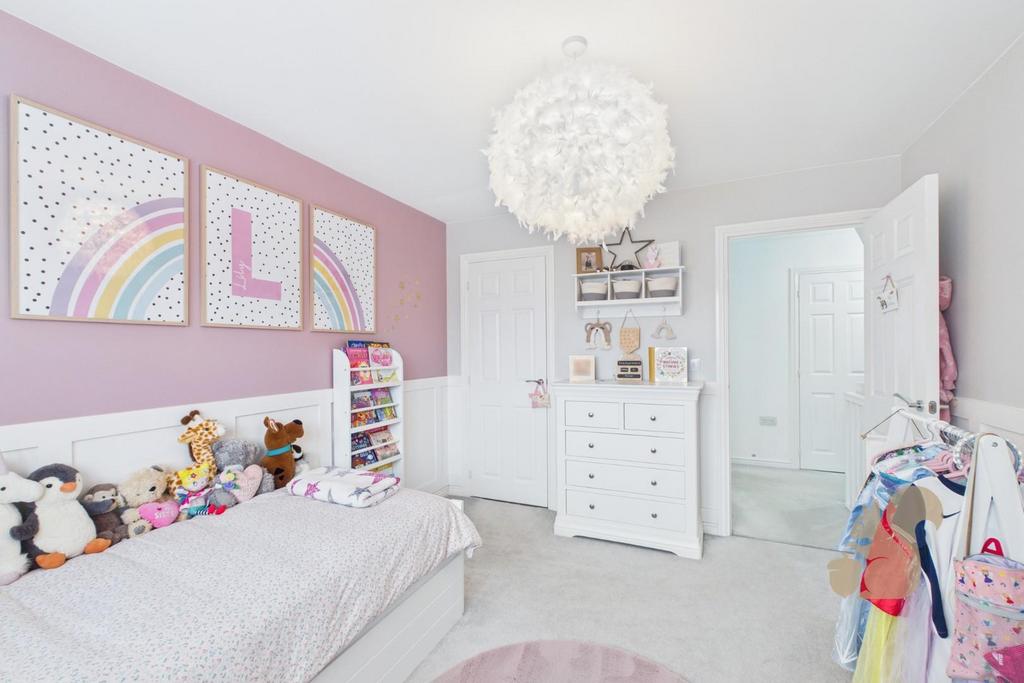 CAM01659 G0-PR0655-STILL022.jpg