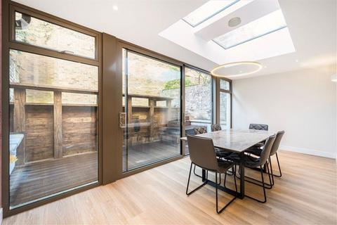2 bedroom flat to rent, Harcourt Terrace, London SW10
