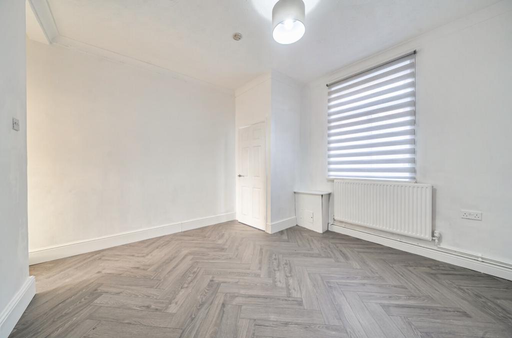 1388097-15-693303dce8221