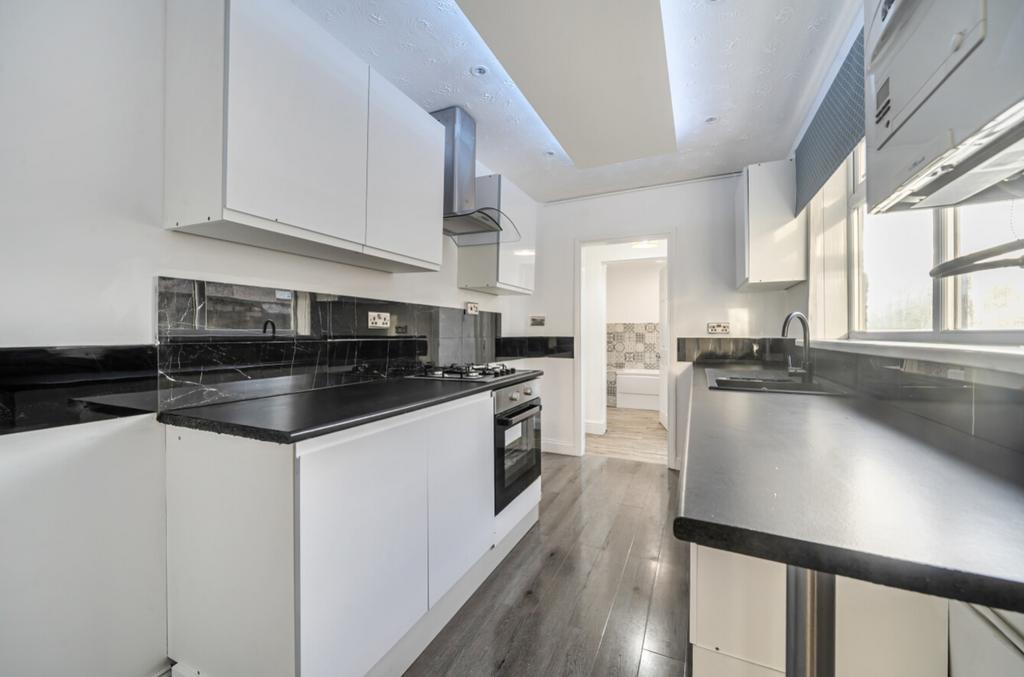 1388097-18-693304396fd8e