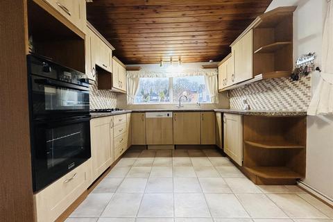 undefined, 70 Woodfield Heights, Tettenhall, Wolverhampton