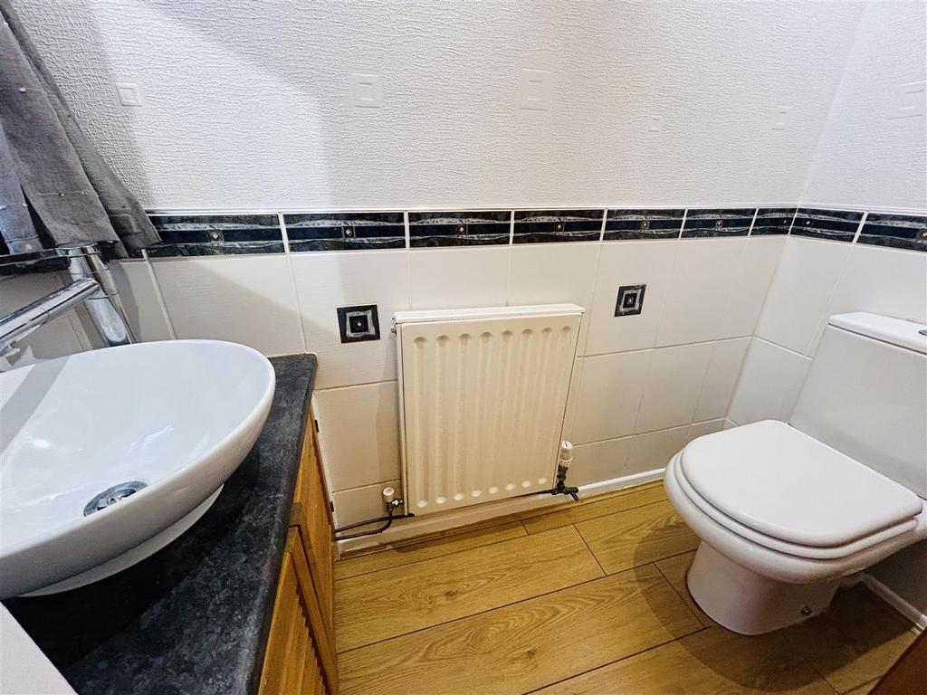 3 CA22 B6 E-462 D-4 A37-8943-7 D58 CD9 D2 DE5.jpeg