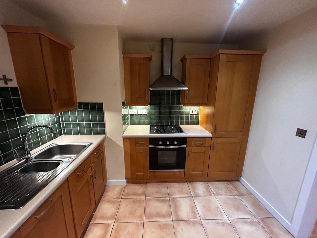 Kitchen b