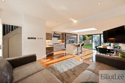 undefined, Georgian Court, Harrow HA9