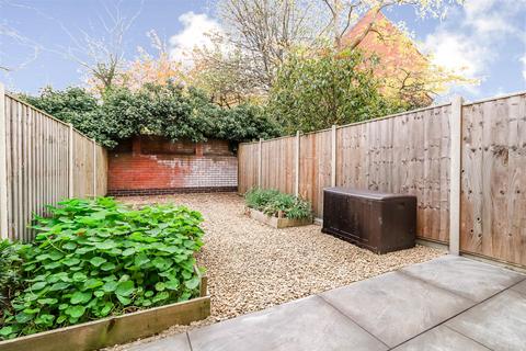 undefined, Bronte Close, Cheltenham