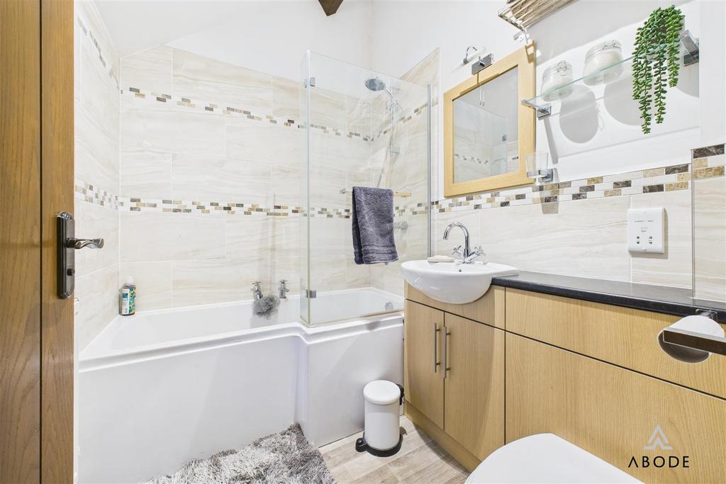 CAM03473 G0-PR0523-STILL017.jpg