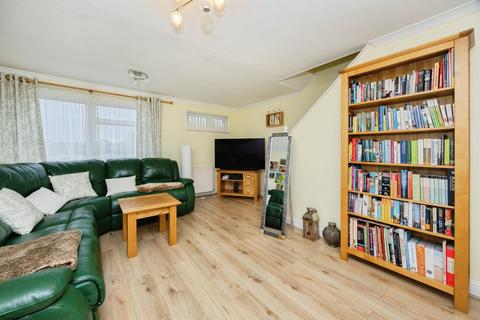 undefined, Mabledon Avenue, Ashford, TN24 8