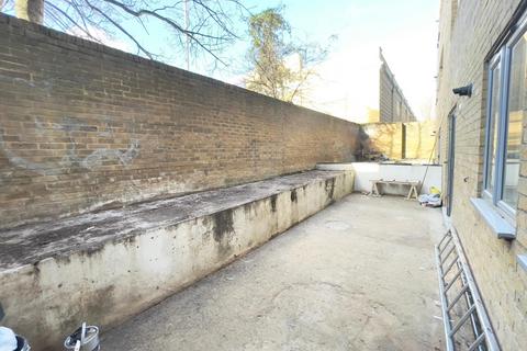 undefined, Platinum Court, Cephas Avenue, Stepney Green