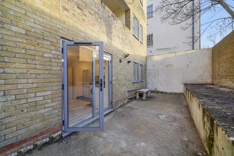 1 bedroom flat to rent, Platinum Court, Cephas Avenue, Stepney Green